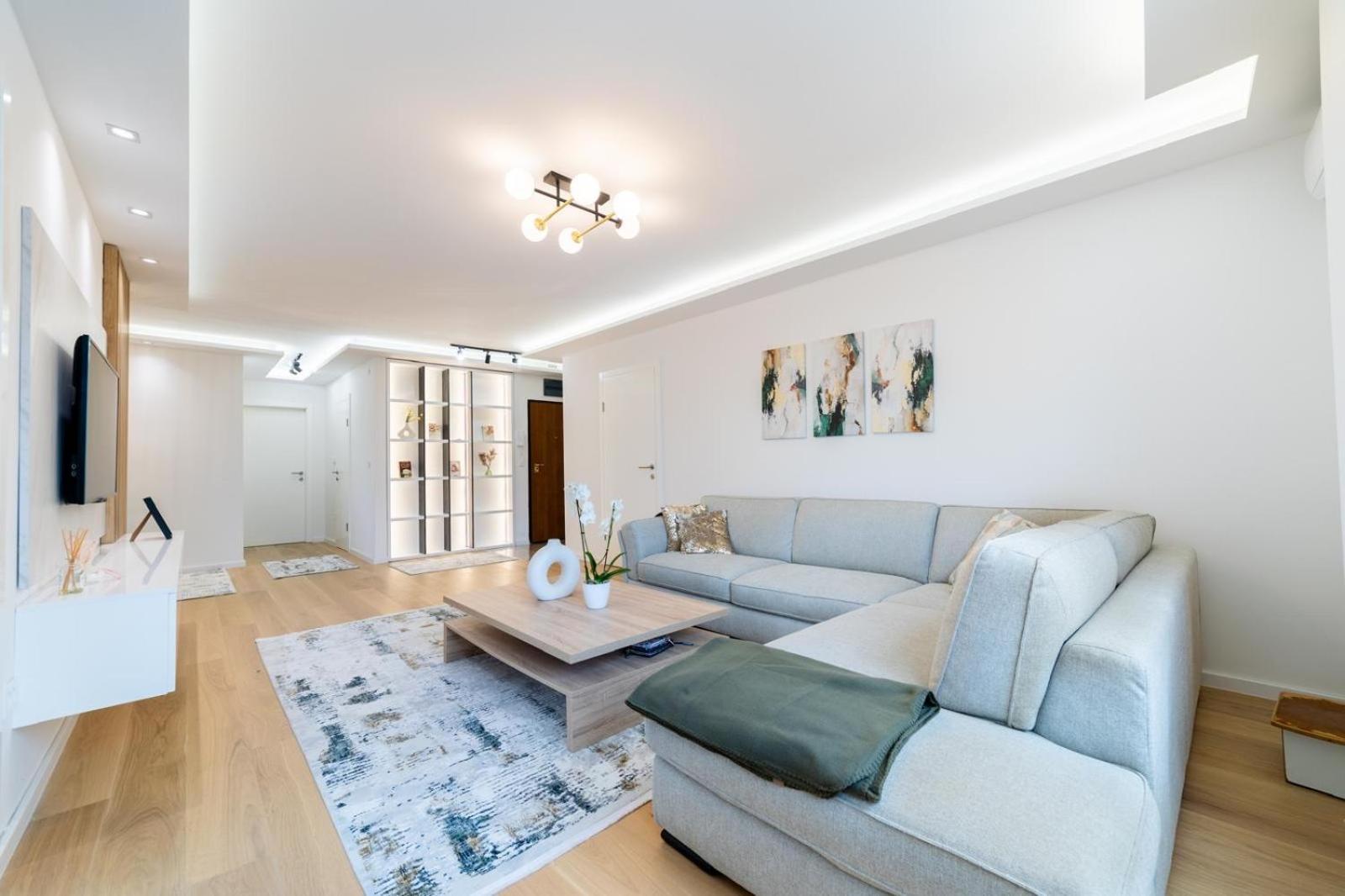 Old Town Heaven 3-Bedroom Apartment With Balcony Sarajevo Buitenkant foto
